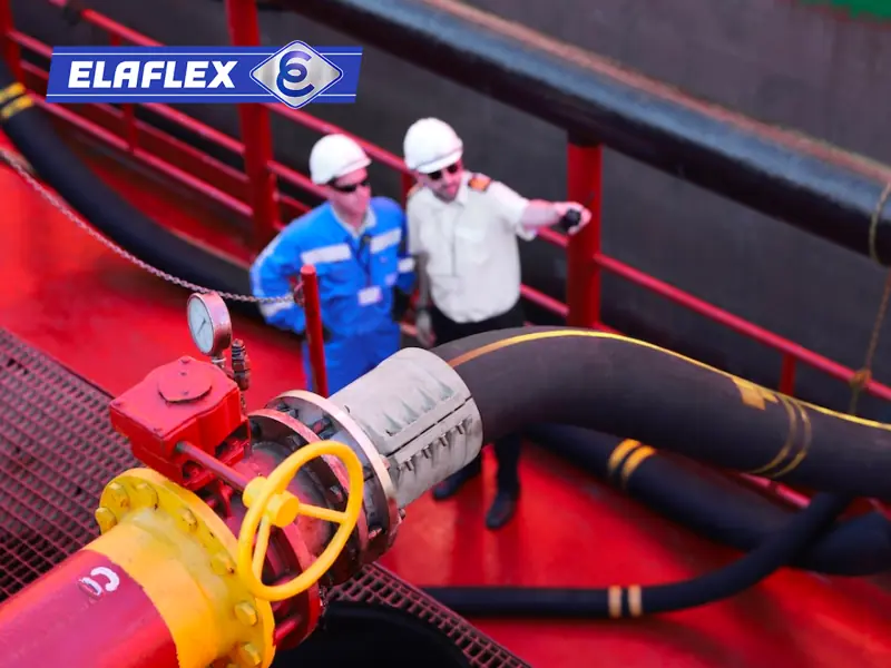 Применение резиновых шлангов Elaflex FHD для бункировки топлива на морском судне